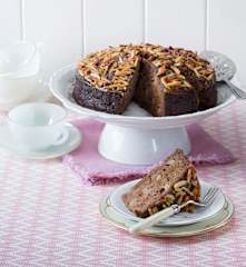 Apple and date cake