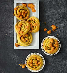 Pesto-Streusel-Schnecken