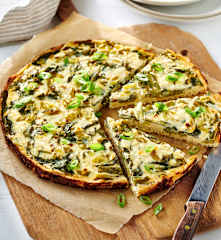 Blumenkohl-Quiche mit Spargel und Spinat