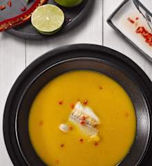 Polévka z batátů s rybími kousky