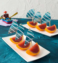 Strawberry jelly boats