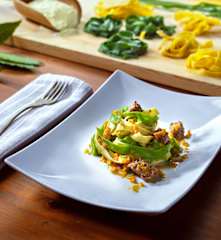 Tagliatelle paglia e fieno con ragù di agnello