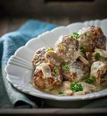 Polpette di carne in salsa di funghi