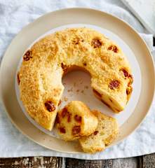 Pão de queijo com linguiça