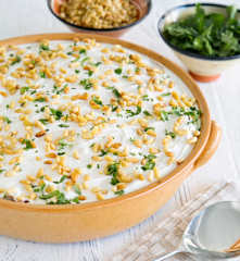 Chicken with yoghurt tahini sauce (fattet d'jaj)