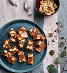 Quadrados de manteiga de amendoim