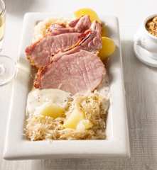 Chuletas de Sajonia con patatas y chucrut