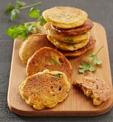 Blinis aux pois chiches et aux tomates