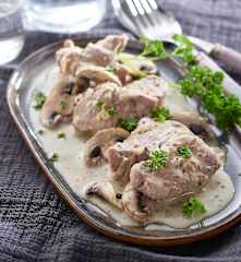 Filet de porc à la sauce moutarde