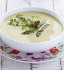 Velouté d'asperge au cerfeuil