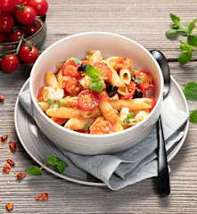 One Pot Penne in Tomaten-Amaranth-Sauce