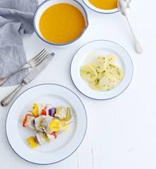 Creme de legumes e espetadas de maruca