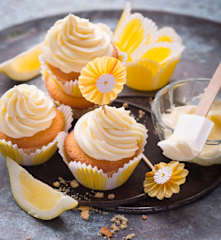 Zitronencupcakes mit Frischkäse-Topping