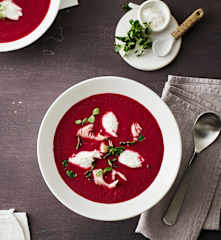 Rote-Bete-Rotkohl-Suppe
