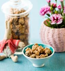 Avelãs crocantes com baunilha e café