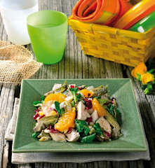 Insalata di pollo e carciofi all'arancia