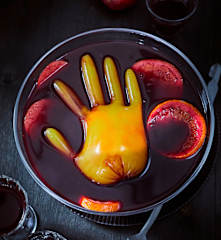 Orangenbowle mit eiskaltem Händchen