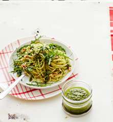 Spaghetti mit Walnuss-Pesto