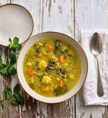 Sopa de legumes com trigo sarraceno