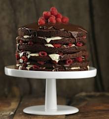 Bolo de chocolate e framboesa