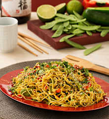 Fideos chinos con verduras al curry