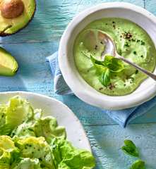 Avocado-Basilikum-Salatdressing