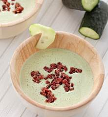 Sopa fría de pepino al eneldo