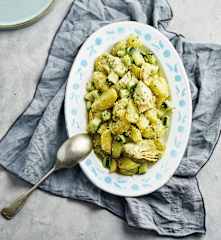 Salada de batata com pesto