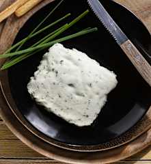 Formaggella alle erbe