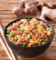 Riso cantonese allo zenzero