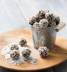 Buckwheat and date bliss balls