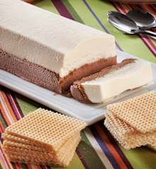 Gelado bicolor com praliné