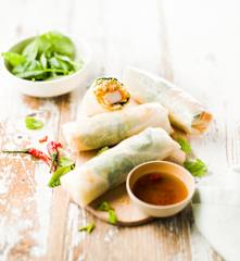 Rouleaux de printemps au surimi