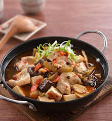 麻辣紅白豆腐煲