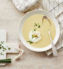 Kartoffel-Senf-Cremesuppe mit Setzei