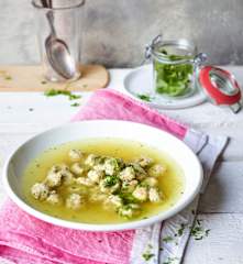 Schwäbische Käseknöpfle-Suppe