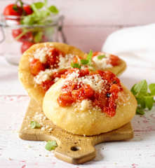 Frittierte Mini-Pizzen