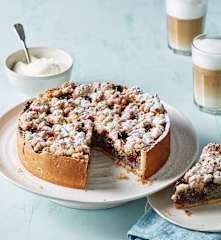 Mohn-Brombeer-Kuchen mit Streuseln