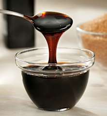 Reducción de vinagre balsámico para verduras asadas