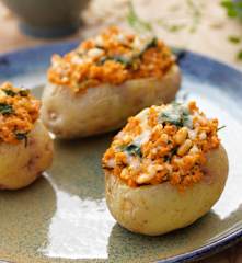 Potatoes Stuffed with Soya Mince, Spinach and Pine Nuts