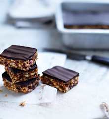 Caramel almond cashew slice (Post-natal)