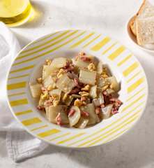 Pencas de acelga con beicon y nueces