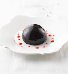 Demi-sphères choco-vanille et cœur de framboises