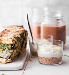 菠菜手撕面包/草莓菠菜果昔/迷你芝士蛋糕