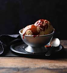Gelato al caramello salato