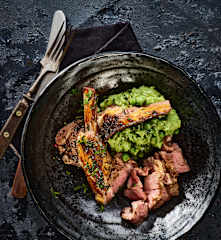 Jehněčí kotlety sous-vide s hráškovo-bramborovým pyré