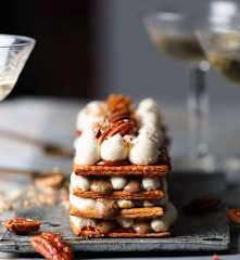 Vanille Mille-Feuille met Karamel en Pecannoten