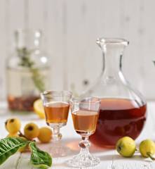 Licor de caroço de nêspera