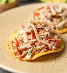 Tostadas nayaritas de surimi