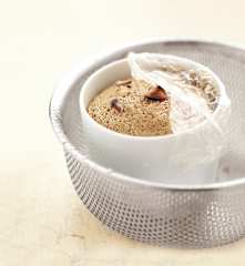 Gâteaux de foies de volaille aux noisettes